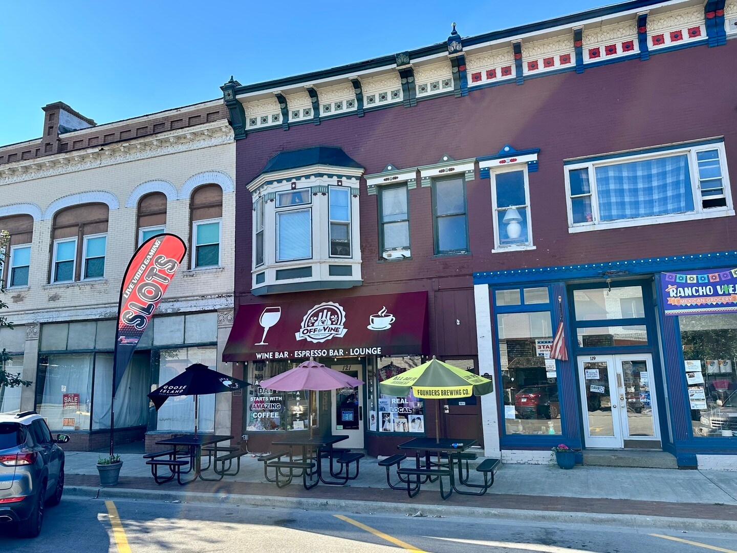 121 E Washington St, Momence, IL for sale Primary Photo- Image 1 of 1
