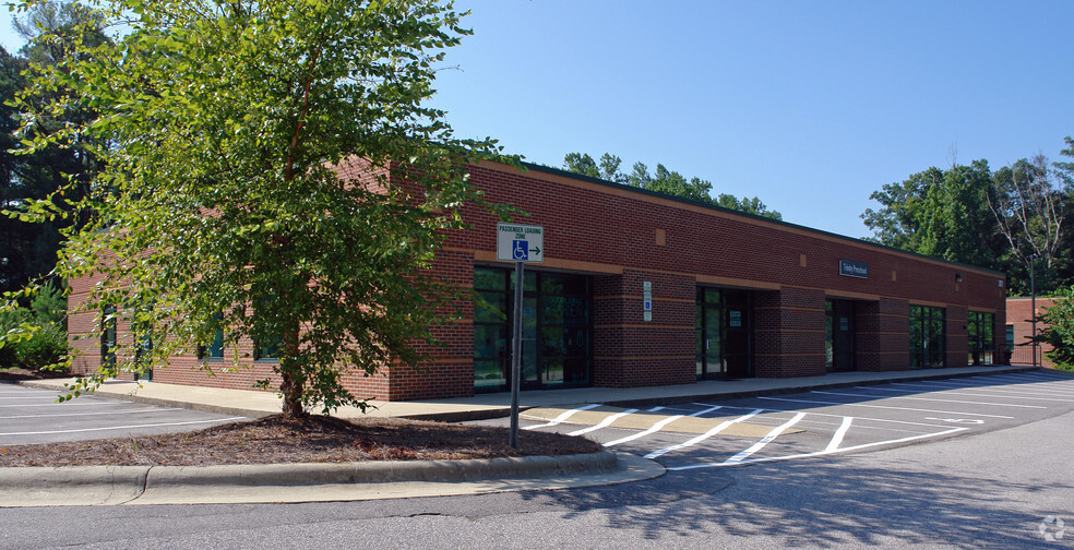 2172 N Salem St, Apex, NC for lease - Building Photo - Image 2 of 3