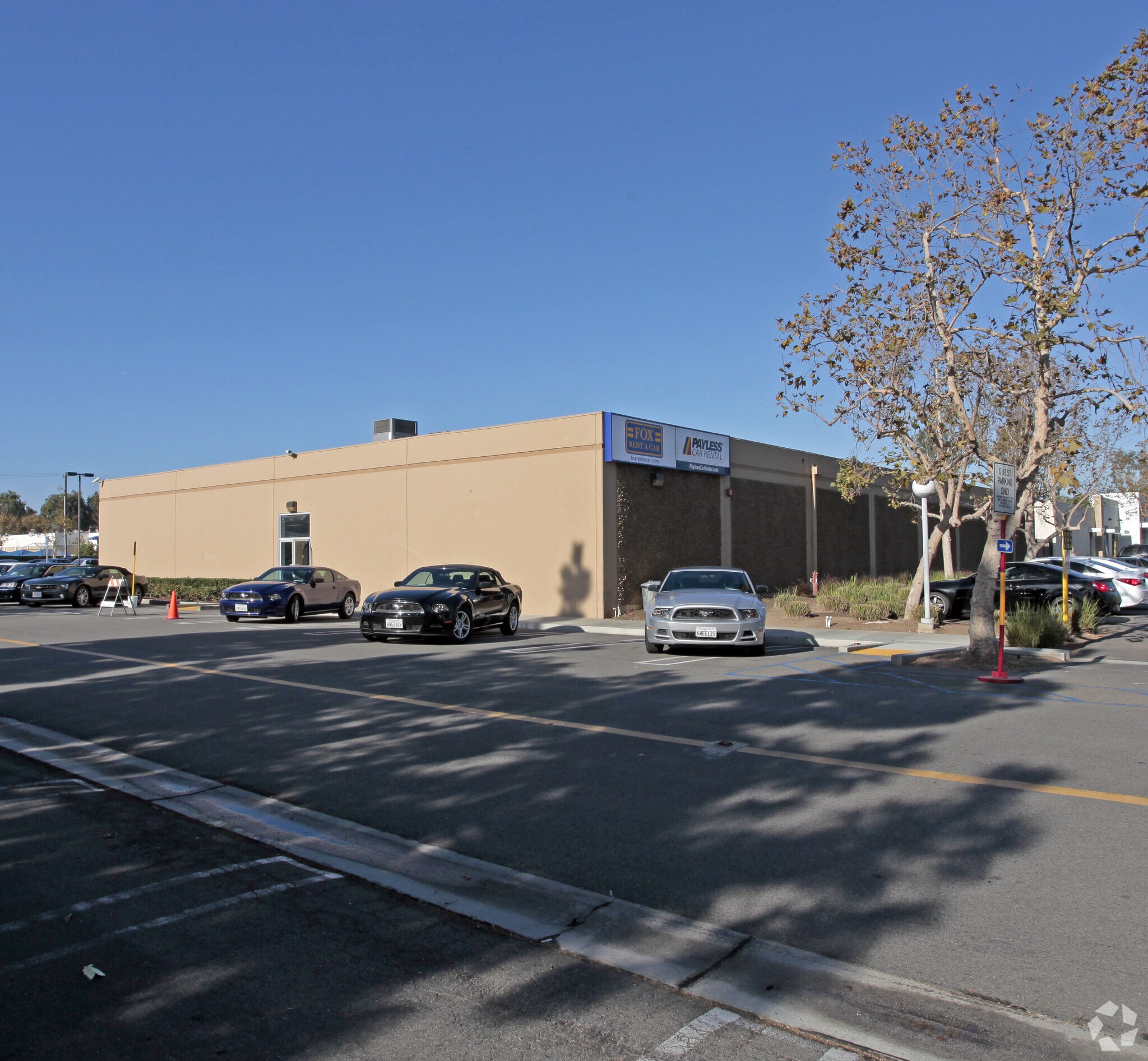 325 Baker Ave, Costa Mesa, CA 92626 | LoopNet