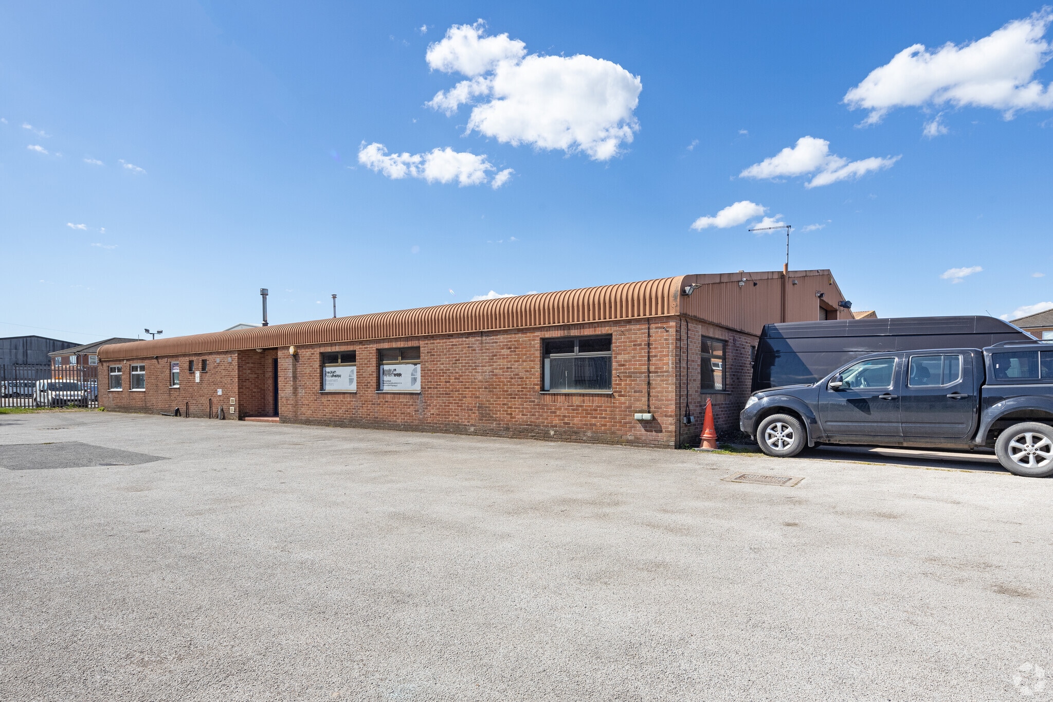 1 Farrar Close, Newark for lease Building Photo- Image 1 of 5