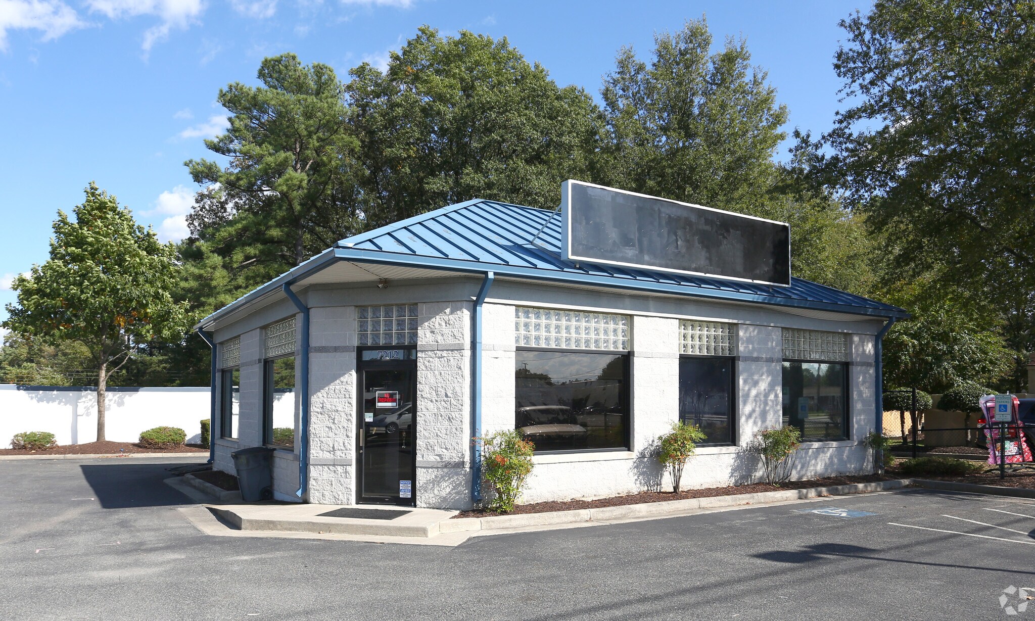 7212 W Broad St, Richmond, VA for sale Primary Photo- Image 1 of 1