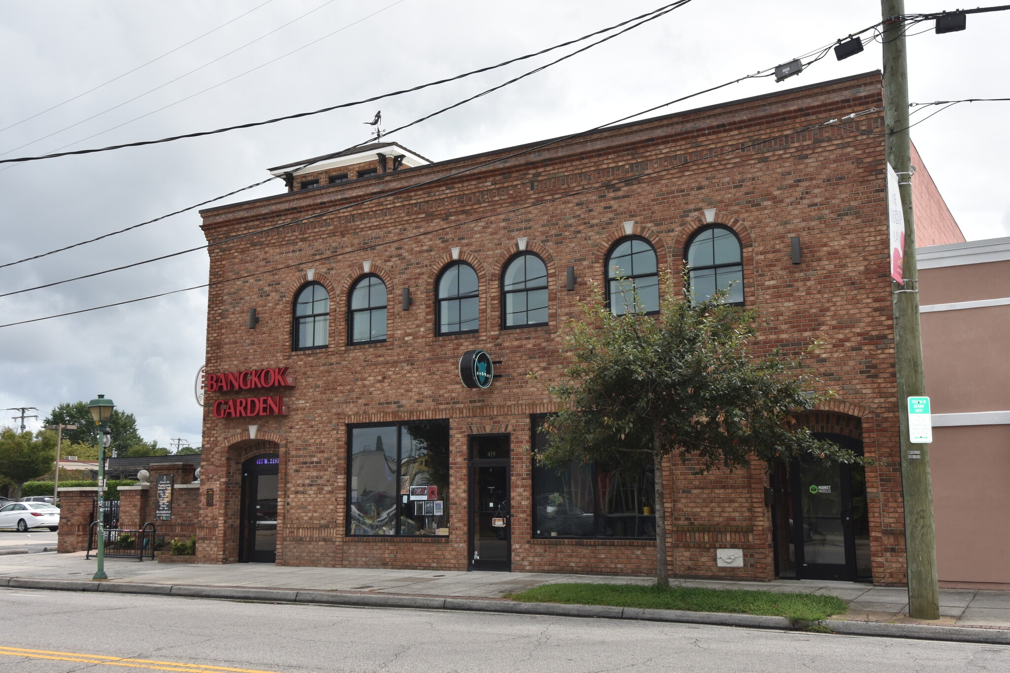 417-419 W 21st St, Norfolk, VA for lease Interior Photo- Image 1 of 2