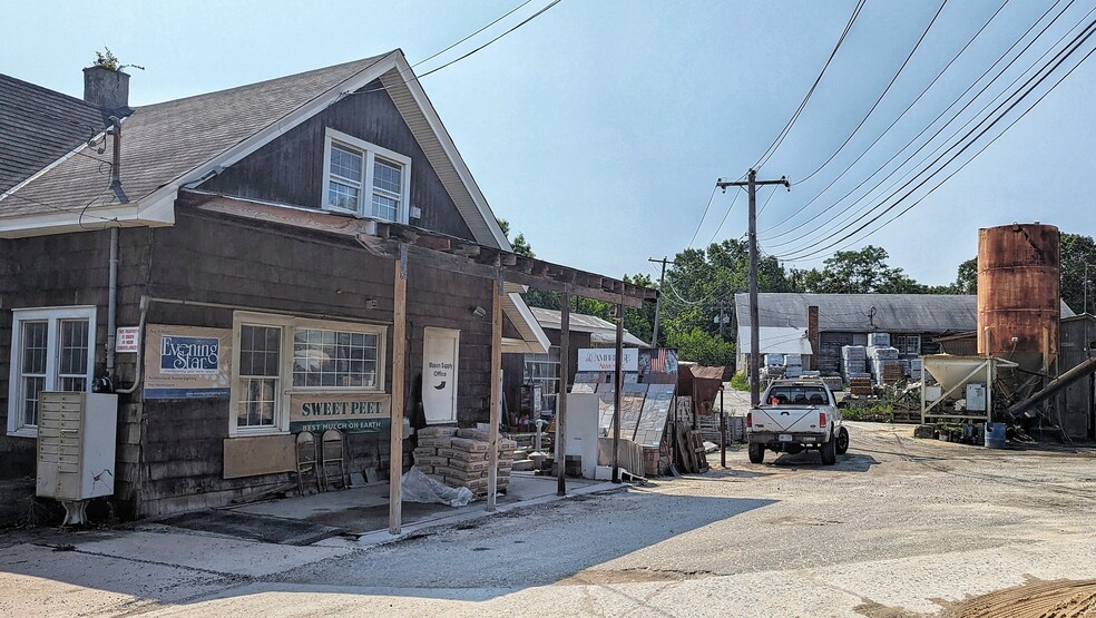 59 Sea Cliff Ave, Glen Cove, NY for sale - Primary Photo - Image 1 of 2