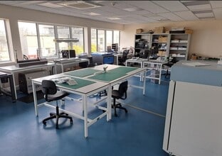 Thurleigh Rd, Thurleigh for lease Interior Photo- Image 1 of 2