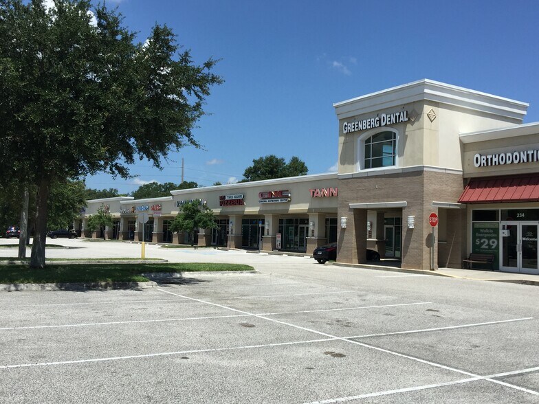 202-238 E Bearss Ave, Tampa, FL for sale - Primary Photo - Image 1 of 1