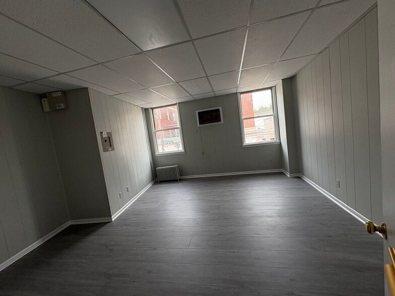 354 Bloomfield Ave, Caldwell, NJ for lease - Interior Photo - Image 1 of 12