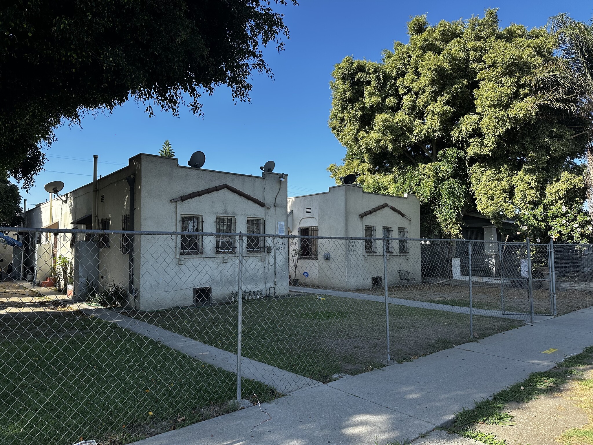 1502 W 62nd St, Los Angeles, CA for sale Primary Photo- Image 1 of 9