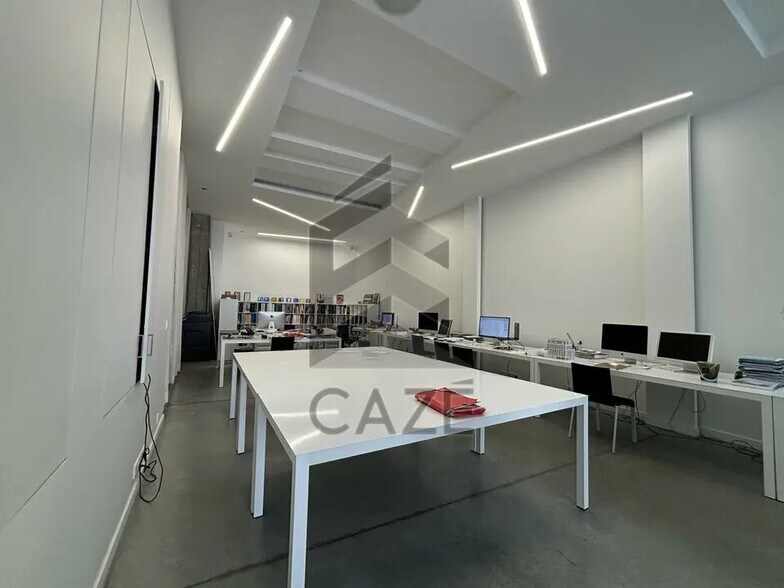 Office in Bordeaux for lease - Interior Photo - Image 2 of 3