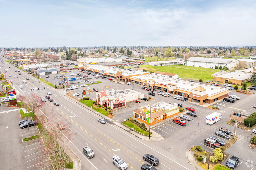 922-1132 Lancaster Dr NE, Salem, OR for lease - Aerial - Image 2 of 10