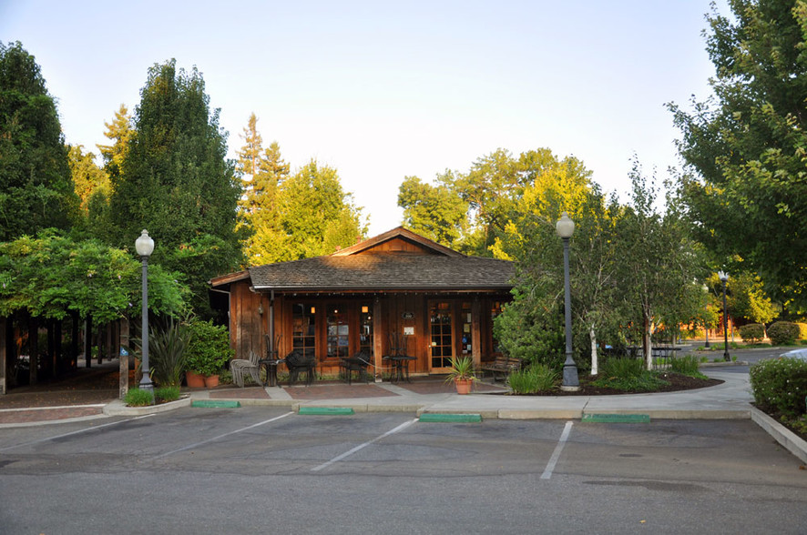 250 Vallombrosa Ave, Chico, CA for lease - Building Photo - Image 3 of 11