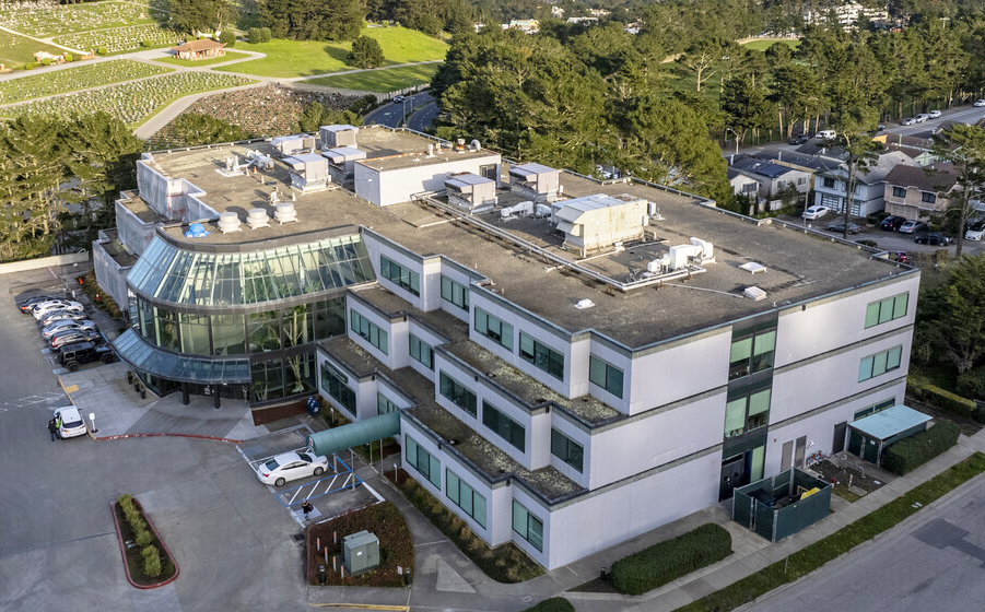 901 Campus Dr, Daly City, CA for lease - Building Photo - Image 1 of 14