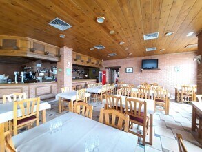 Retail in Deltebre, Tarragona for lease Interior Photo- Image 2 of 15