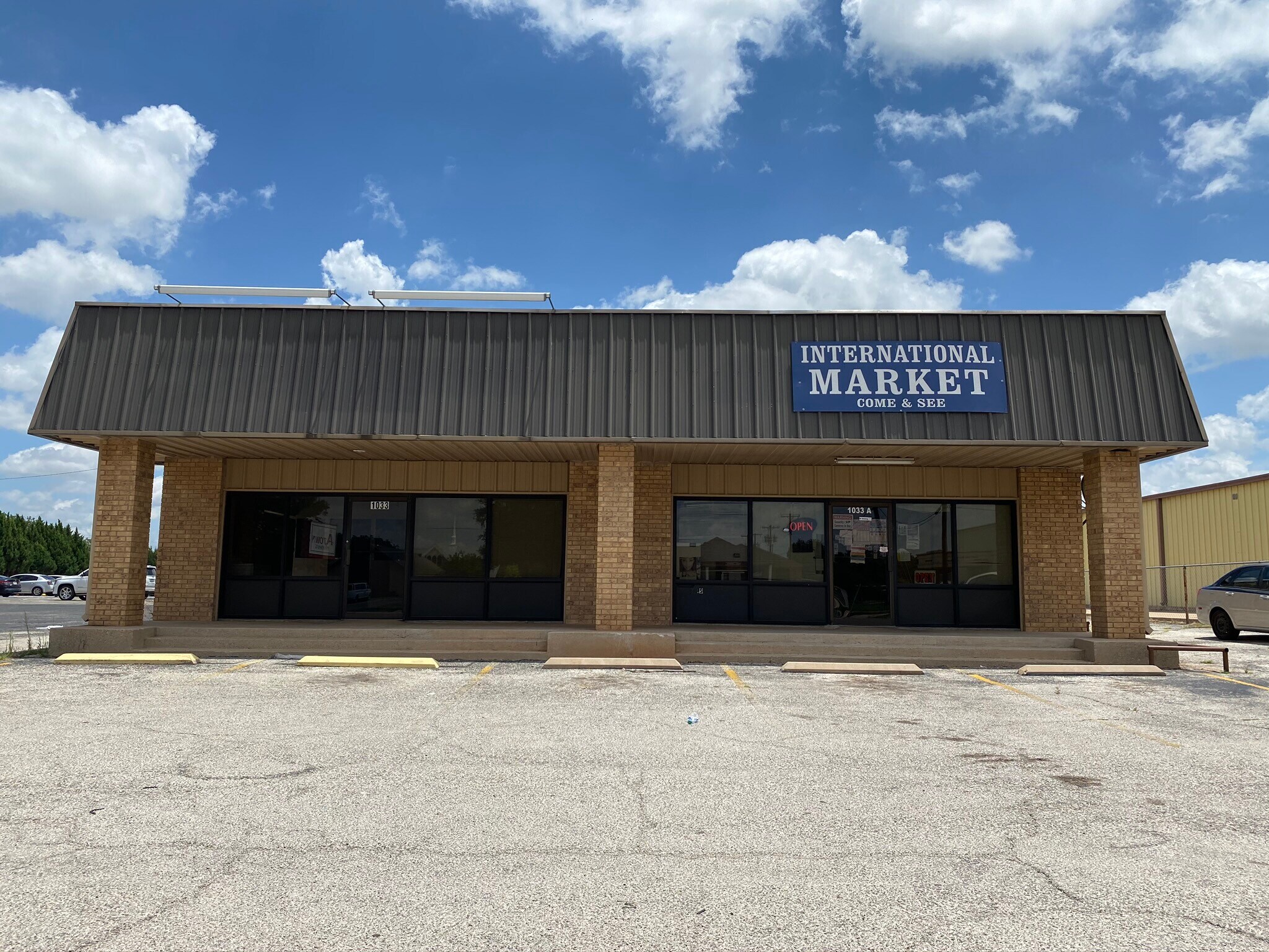 1033 N Willis St, Abilene, TX for sale Primary Photo- Image 1 of 1