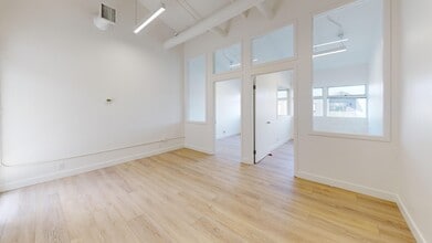 200 Gate Five Rd, Sausalito, CA for lease Building Photo- Image 2 of 9