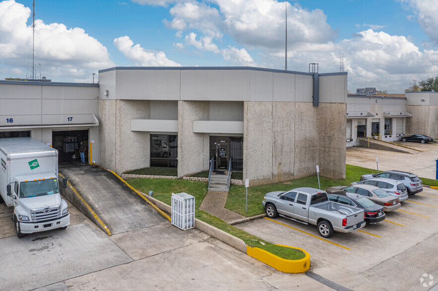 6803-6821 Fulton St, Houston, TX for lease - Primary Photo - Image 1 of 5