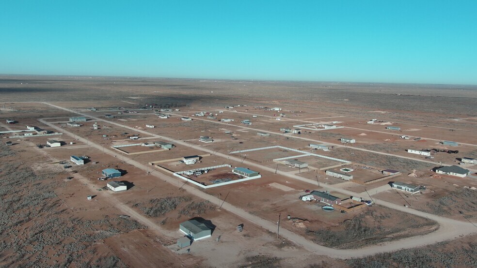 2033 Agua Dulce Dr, Stanton, TX for sale - Building Photo - Image 3 of 8