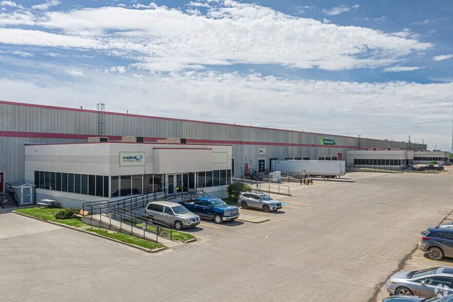 2103-2125 64 Av NW, Edmonton, AB for lease - Building Photo - Image 3 of 5