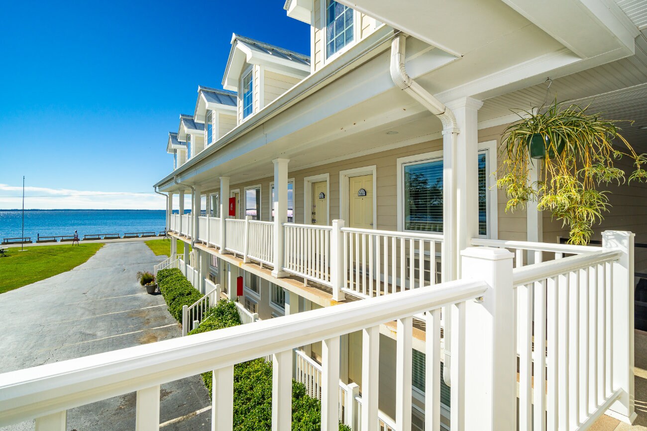 201 Mildred St, Oriental, NC 28571 River Neuse Suites boutique hotel