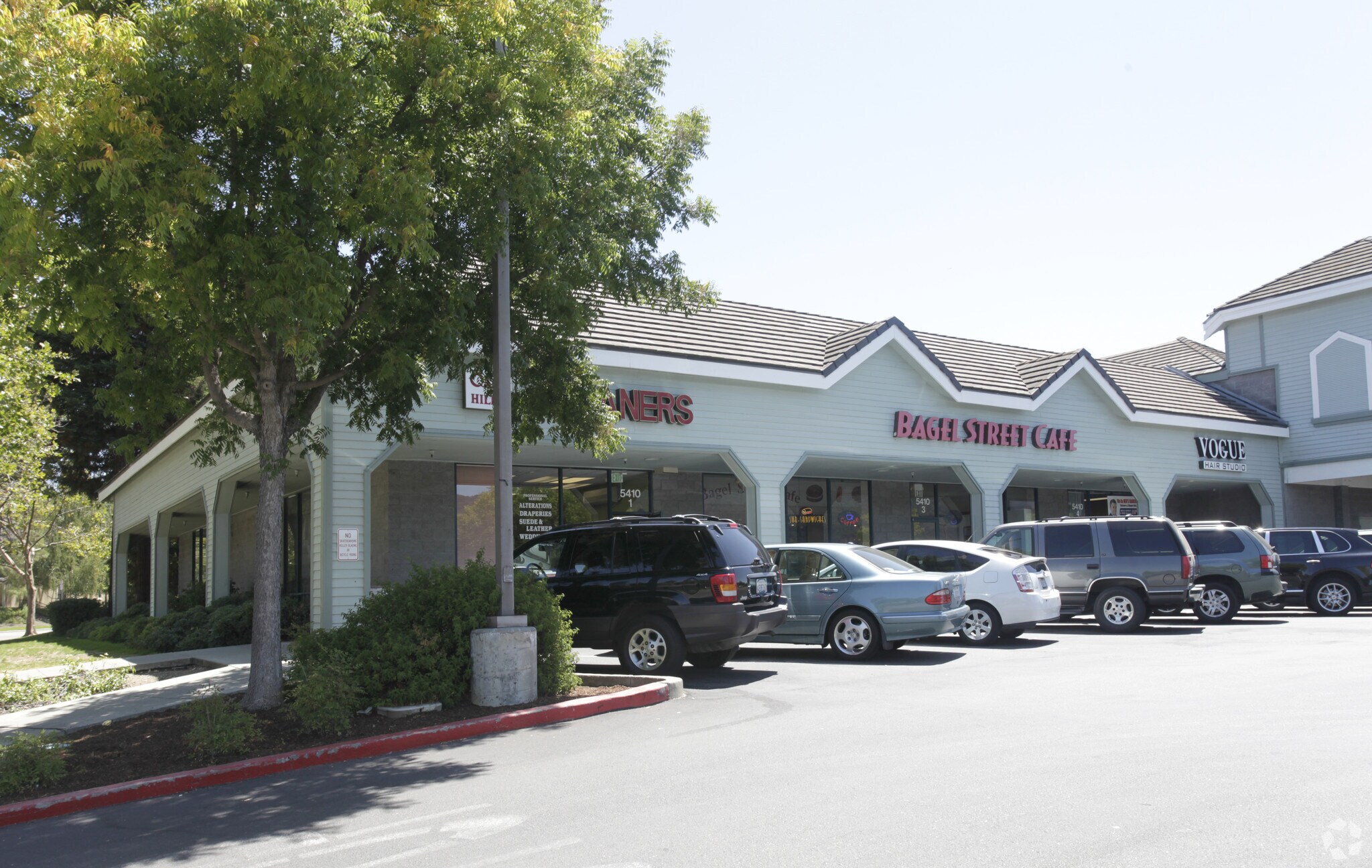 5420 Sunol Blvd, Pleasanton, CA 94566 Oak Hills Shopping Center