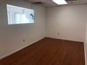 239 New Rd, Parsippany, NJ for lease Interior Photo- Image 1 of 2