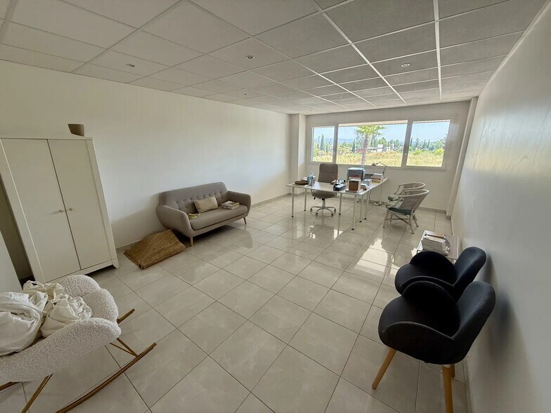 7 Rue Agathe, Éguilles for lease - Interior Photo - Image 1 of 9