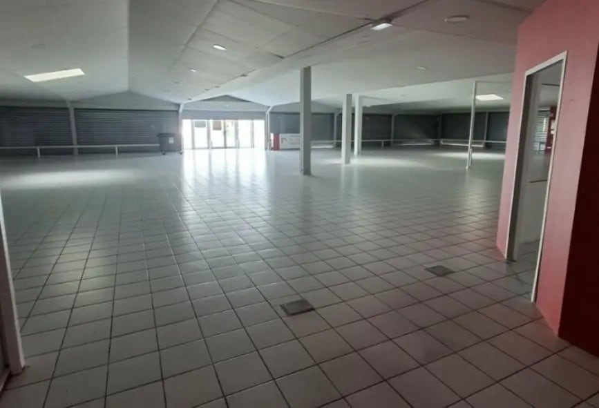 Flex in Fagnières for lease Interior Photo- Image 1 of 2