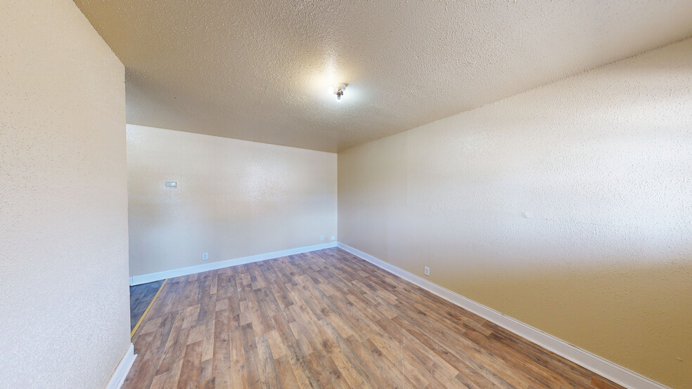 Renovated Units 100% Leased Below Market portfolio of 2 properties for sale on LoopNet.com - Matterport 3D Scan - Image 3 of 15