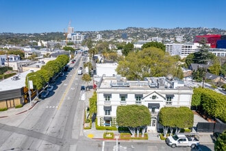 454 N Robertson Blvd, Los Angeles, CA for lease Building Photo- Image 2 of 4