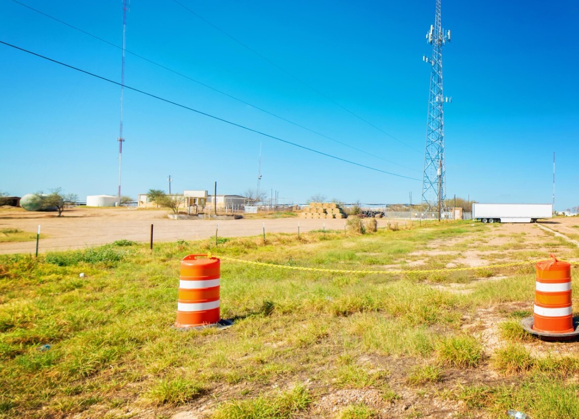 Storage Mines Rd Laredo Tx