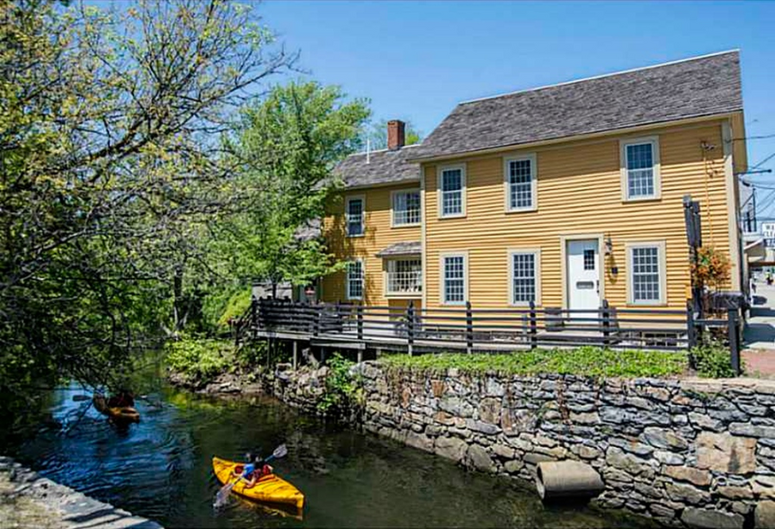 3351 Post Rd, Warwick, RI for sale - Building Photo - Image 1 of 1