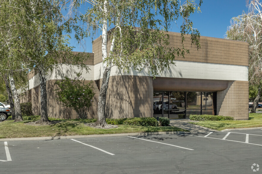 1450 Harbor Blvd, West Sacramento, CA for lease - Building Photo - Image 2 of 12