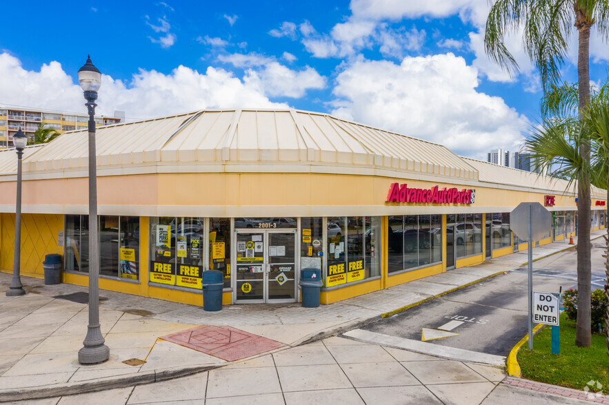 2001-2039 NE 163rd St, Miami, FL for lease - Building Photo - Image 1 of 20