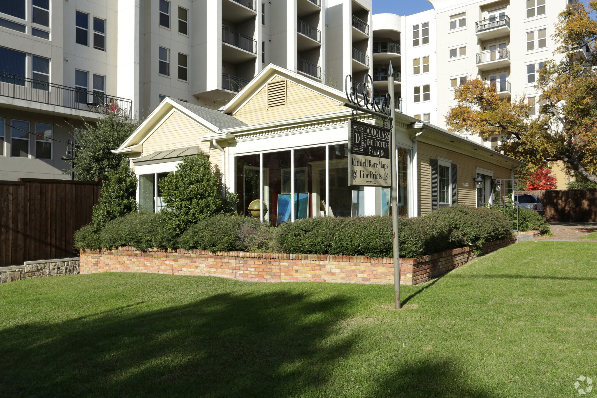 3104 Fairmount St, Dallas, TX for sale Primary Photo- Image 1 of 1