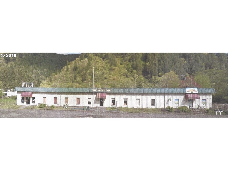 10692 Or-126 Hwy, Mapleton, OR for sale - Building Photo - Image 1 of 1