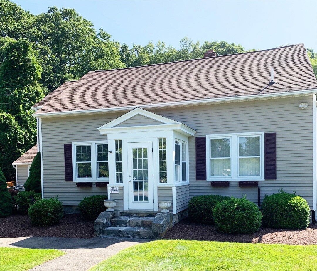 98 Spencer Plain Rd, Old Saybrook, CT for sale Primary Photo- Image 1 of 1