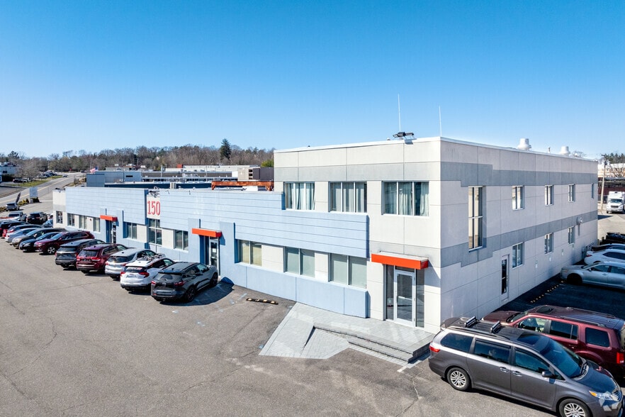 150 Eileen Way, Syosset, NY for lease - Primary Photo - Image 1 of 7