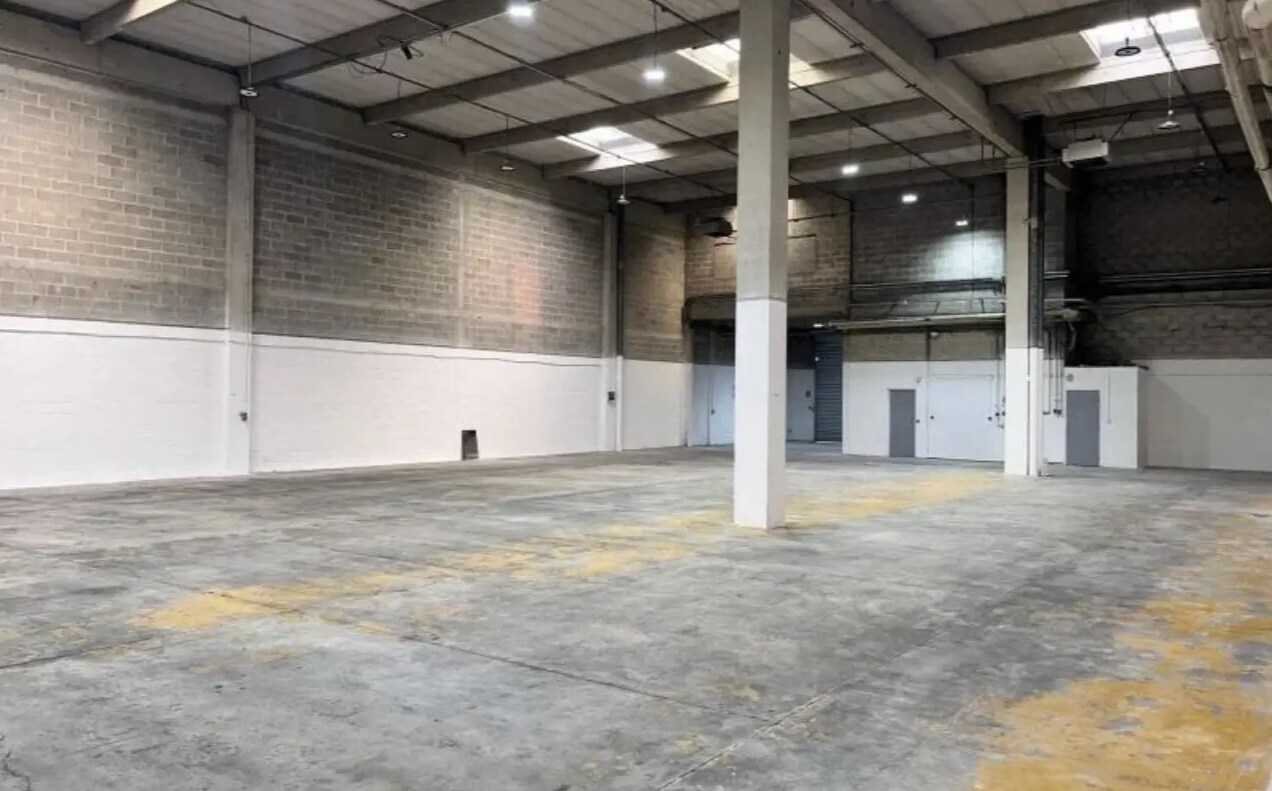 Flex in Sarcelles for lease Interior Photo- Image 1 of 4