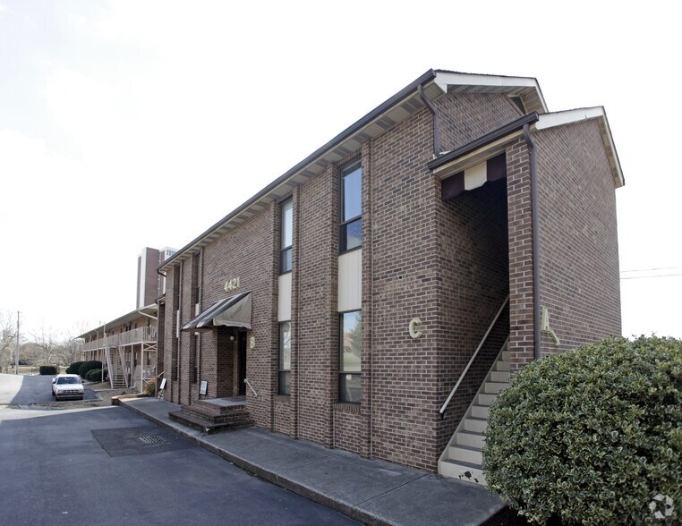 4421 Whittle Springs Rd, Knoxville, TN 37917