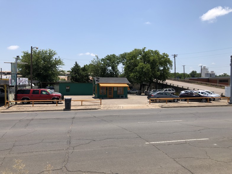 1626 Franklin Ave, Waco, TX for sale - Primary Photo - Image 1 of 1