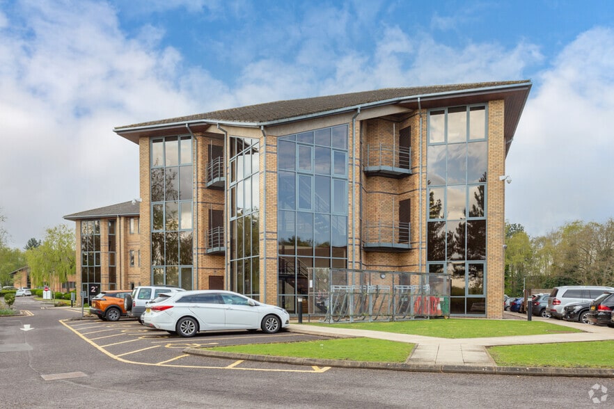 2M Siskin Dr, Coventry for lease - Building Photo - Image 2 of 8