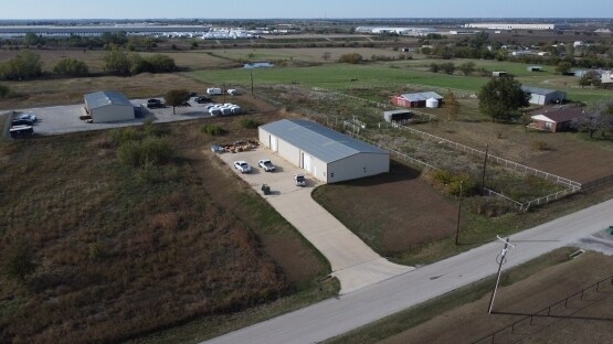 1685 Melton Rd, Sanger, TX for sale Primary Photo- Image 1 of 1