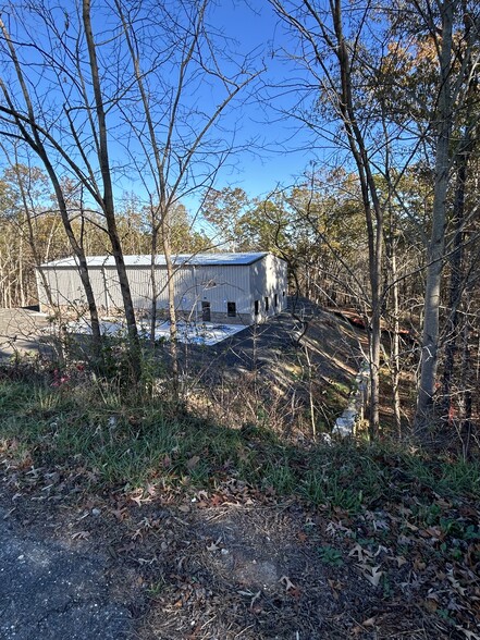 610 Hogan Pond Ln, Ball Ground, GA for sale - Building Photo - Image 3 of 4