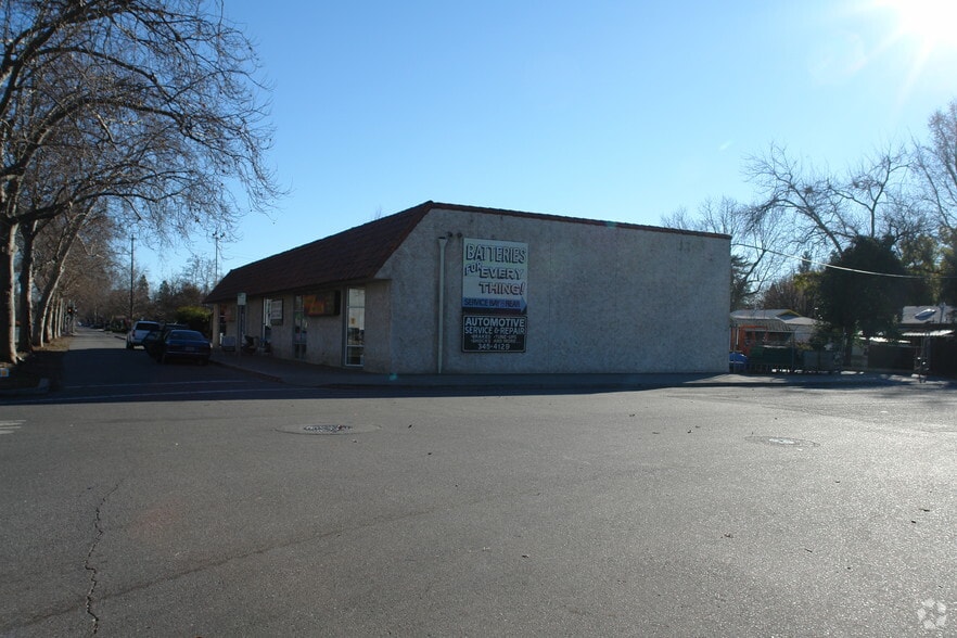 1925-1931 Esplanade Rd, Chico, CA for lease - Primary Photo - Image 1 of 11