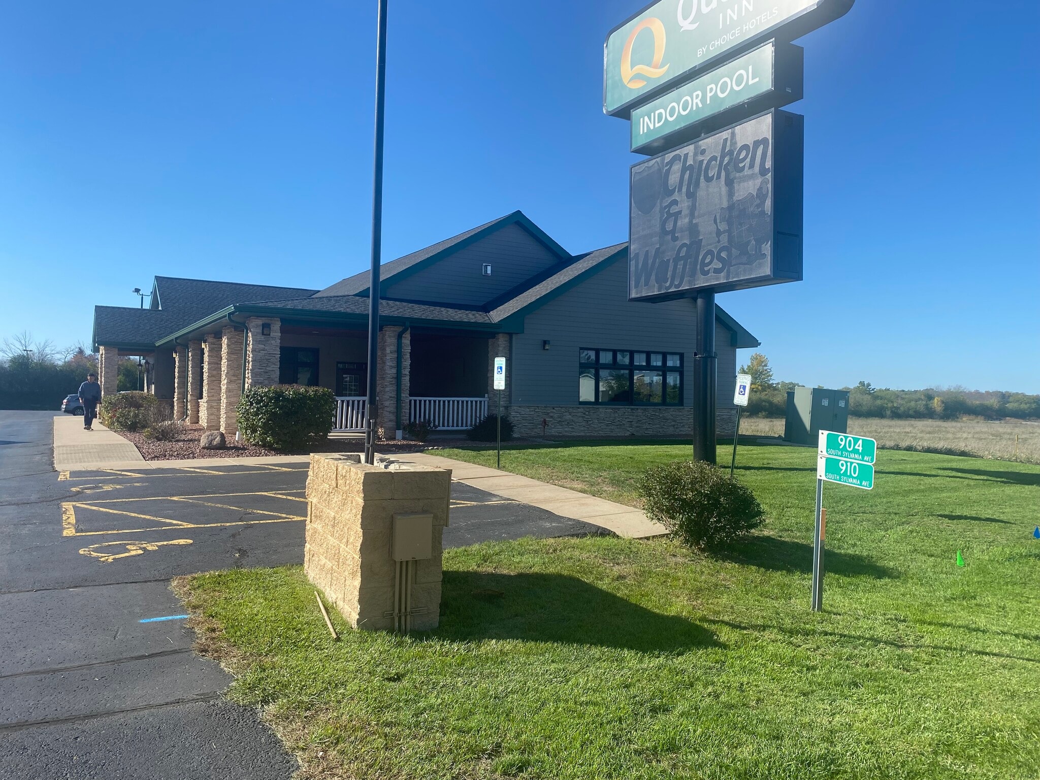 904 S Sylvania Ave, Sturtevant, WI for sale Building Photo- Image 1 of 1