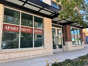 100 E Main St, Lewisville, TX for lease Interior Photo- Image 1 of 6