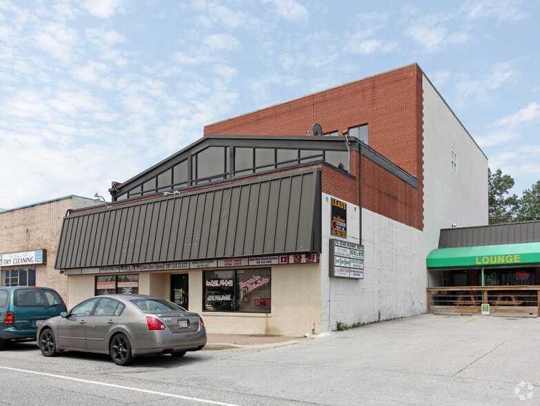 216-220 Crain Hwy N, Glen Burnie, MD for lease - Building Photo - Image 1 of 4