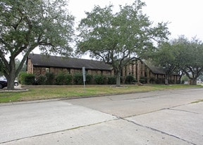 2095 W Main St, League City TX - Loft