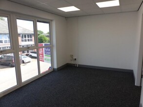 Livingstone Rd, Hessle for lease Interior Photo- Image 2 of 2