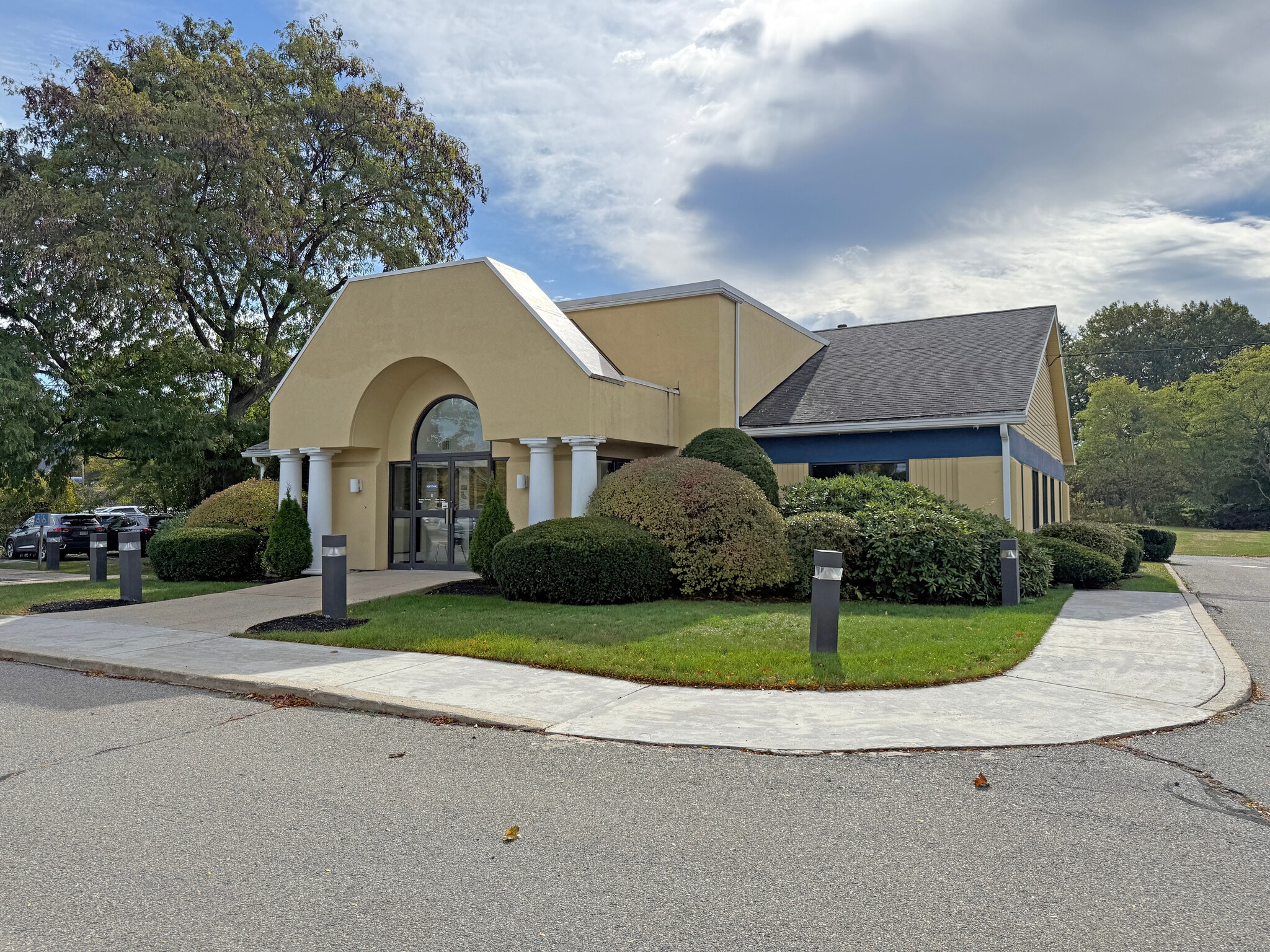 150 Mirona Rd, Portsmouth, NH for lease Building Photo- Image 1 of 4