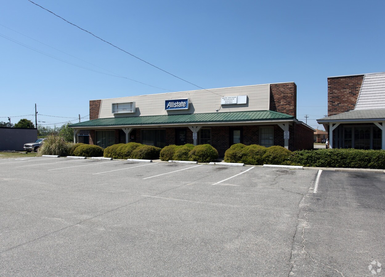 1781 S Main St, Laurinburg, NC 28352